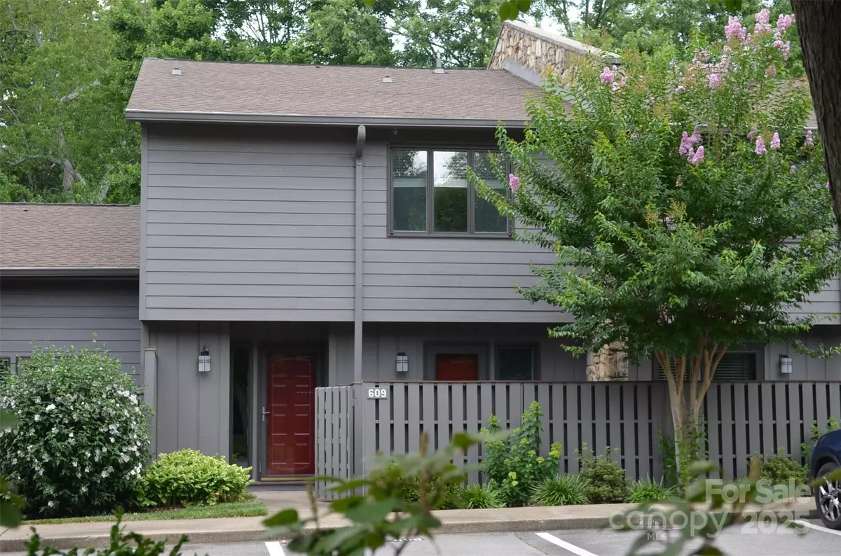 Asheville, NC 28803,609 Crowfields LN