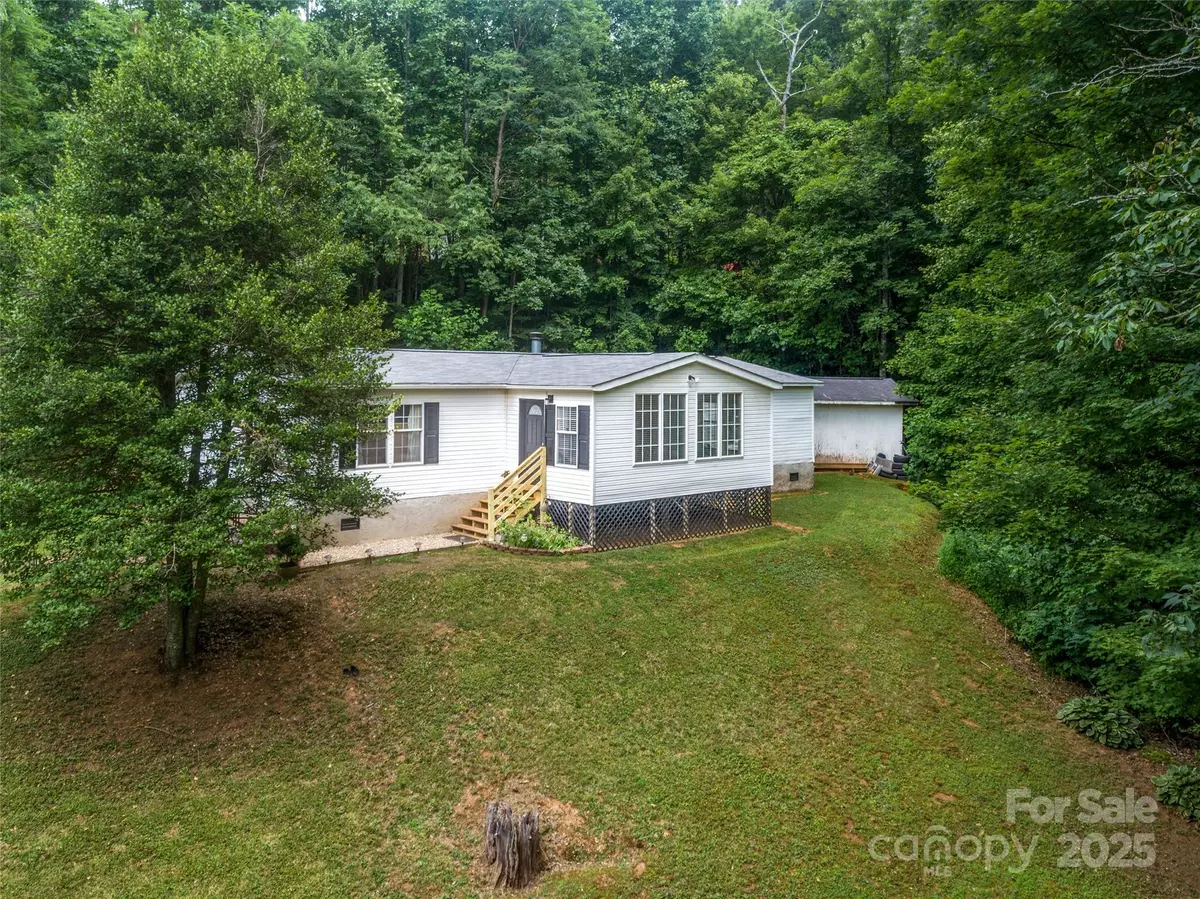 Pisgah Forest, NC 28768,398 Normcol DR