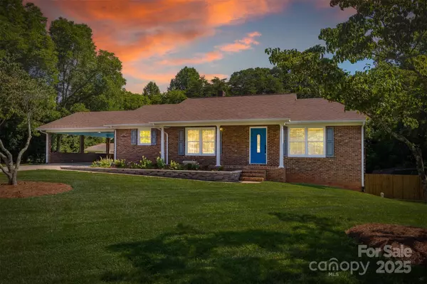 Morganton, NC 28655,207 Valdese DR