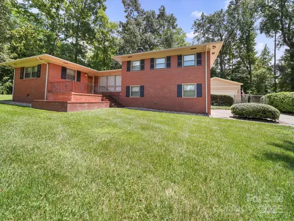 312 Garrison DR, Albemarle, NC 28001