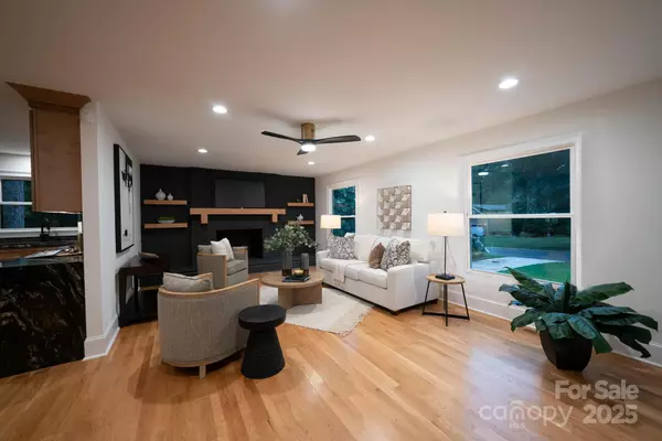 Charlotte, NC 28226,4901 Pine Ridge RD