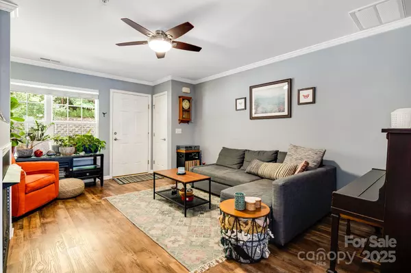 Asheville, NC 28803,184 Alpine Ridge DR