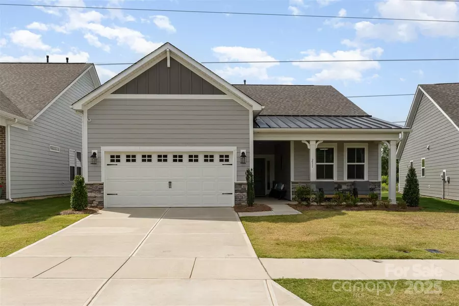 211 Aldendale DR, Indian Trail, NC 28079