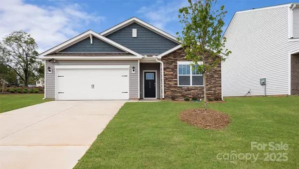 126 Ridgehaven DR, Waynesville, NC 28786