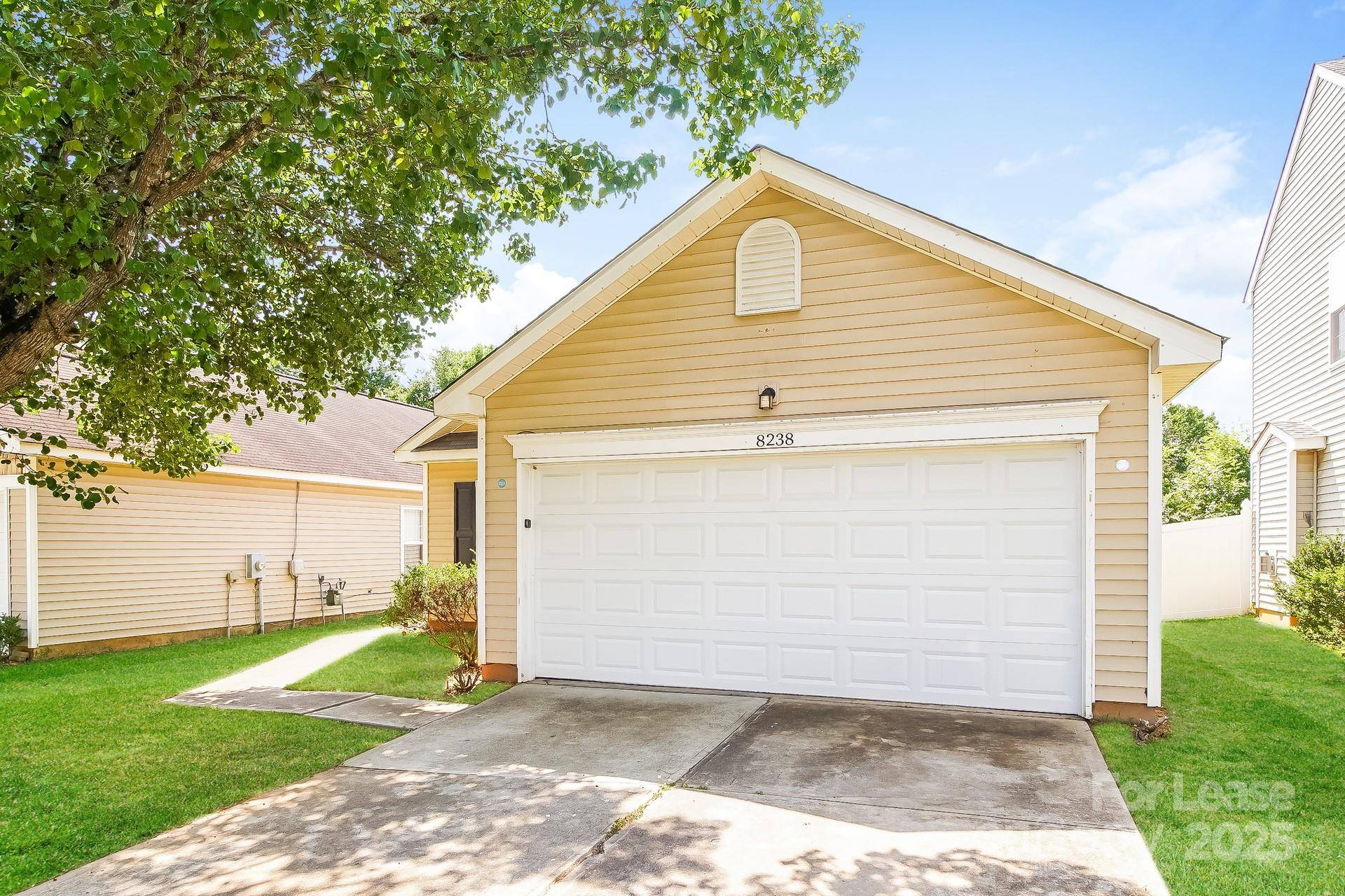 Charlotte, NC 28212,8238 Wallace Glen DR