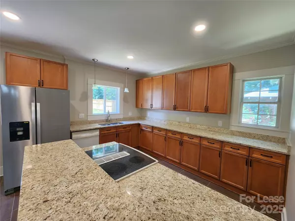 Mooresville, NC 28115,340 W Center AVE