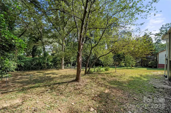Dallas, NC 28034,314 S Holland ST