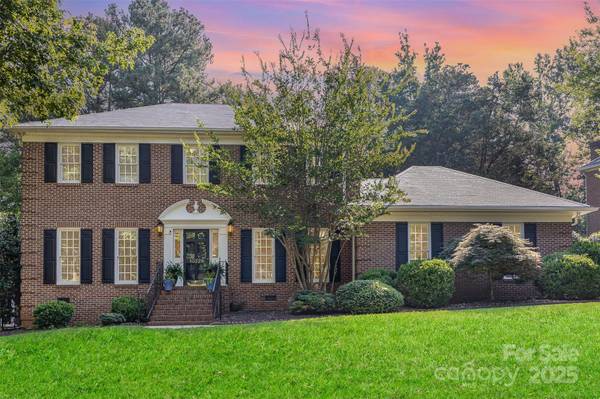 10329 Hollybrook DR, Charlotte, NC 28277
