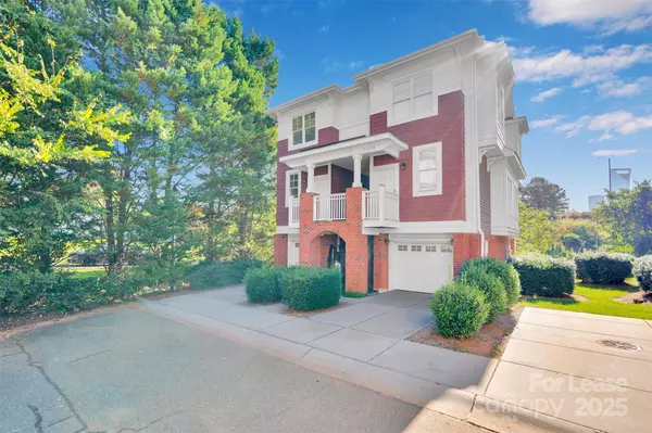 Charlotte, NC 28208,1305 Summit Greenway CT