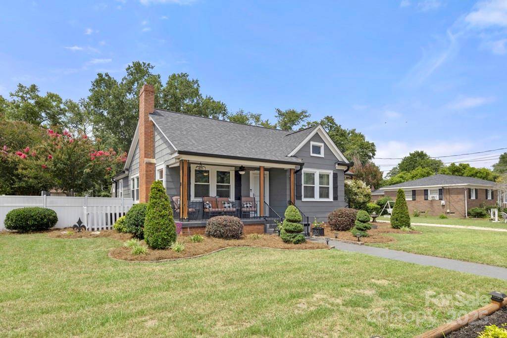 Kershaw, SC 29067,305 E Marion ST