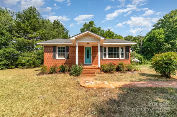 1936 Divine ST, Lancaster, SC 29720
