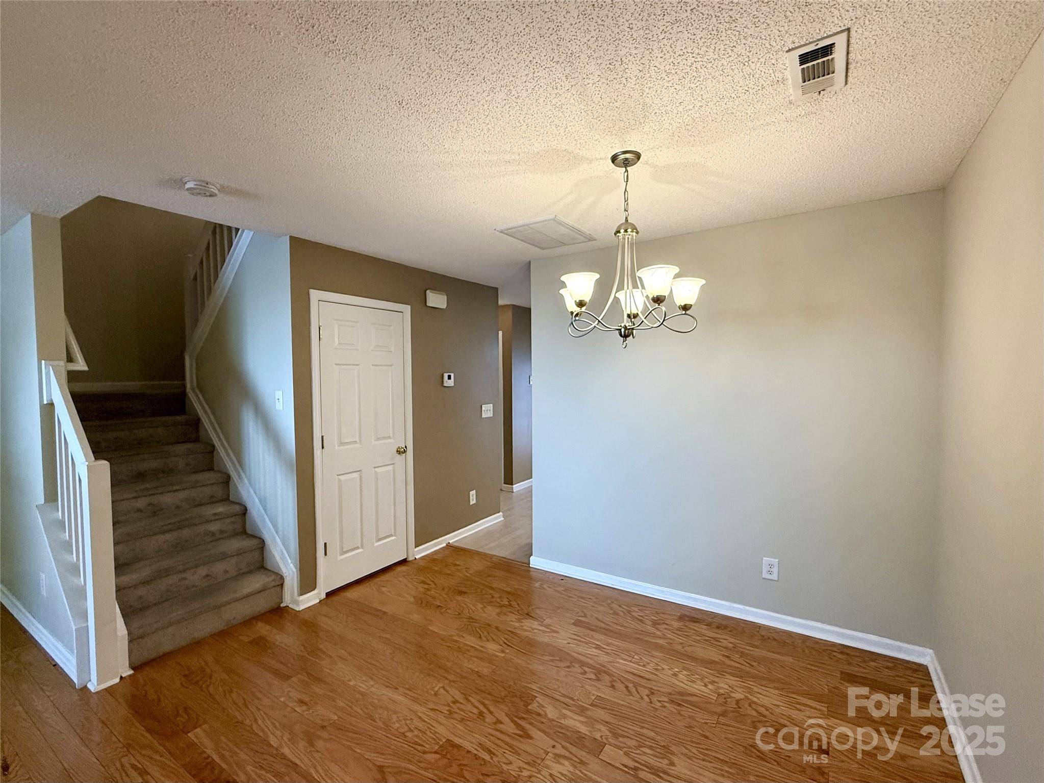 Charlotte, NC 28216,10879 Holly Ridge BLVD