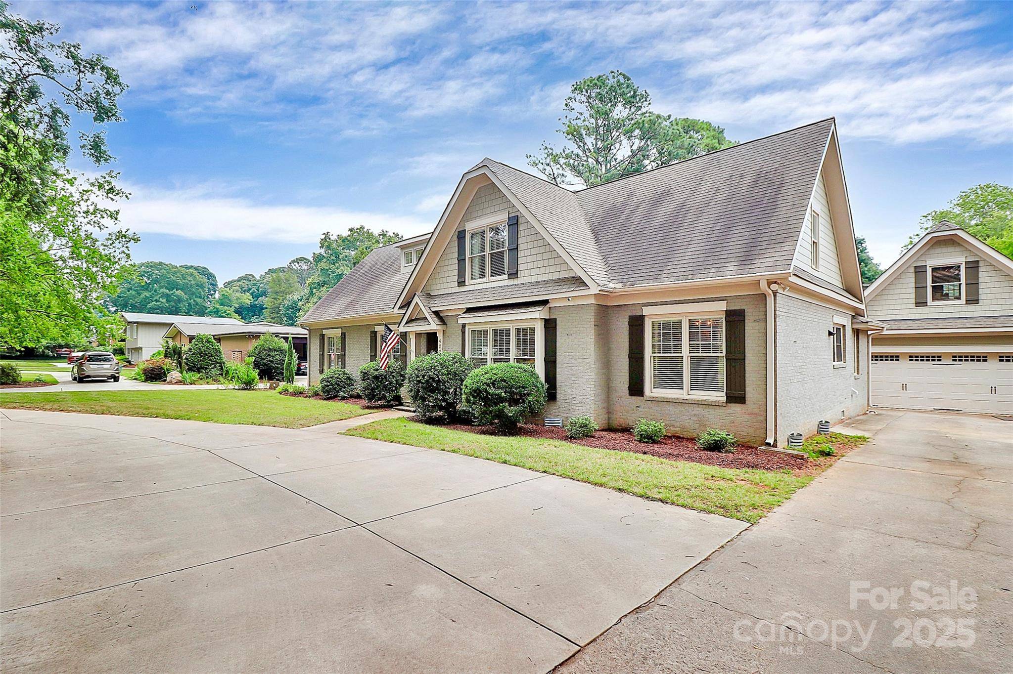 Charlotte, NC 28270,427 Lansdowne RD