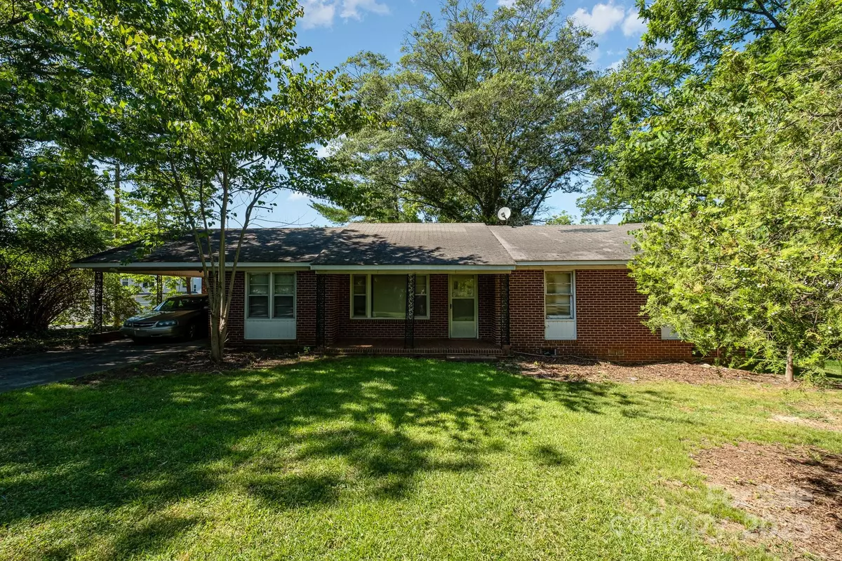 Kings Mountain, NC 28086,220 Lackey ST