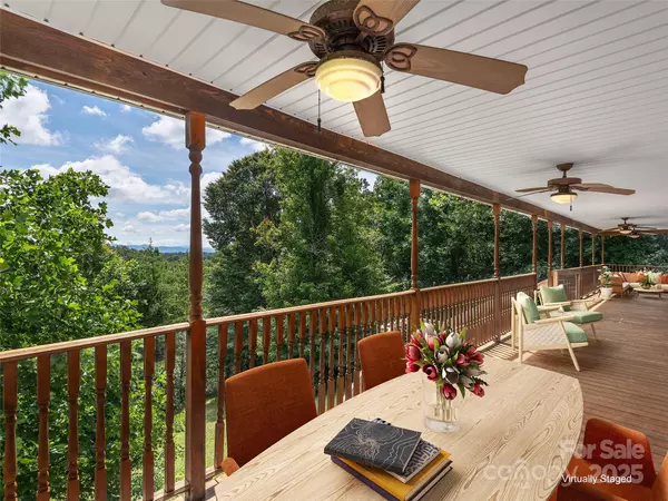 Leicester, NC 28748,422 Day Lily DR