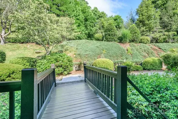 Laurel Park, NC 28739,153 Country Ridge RD