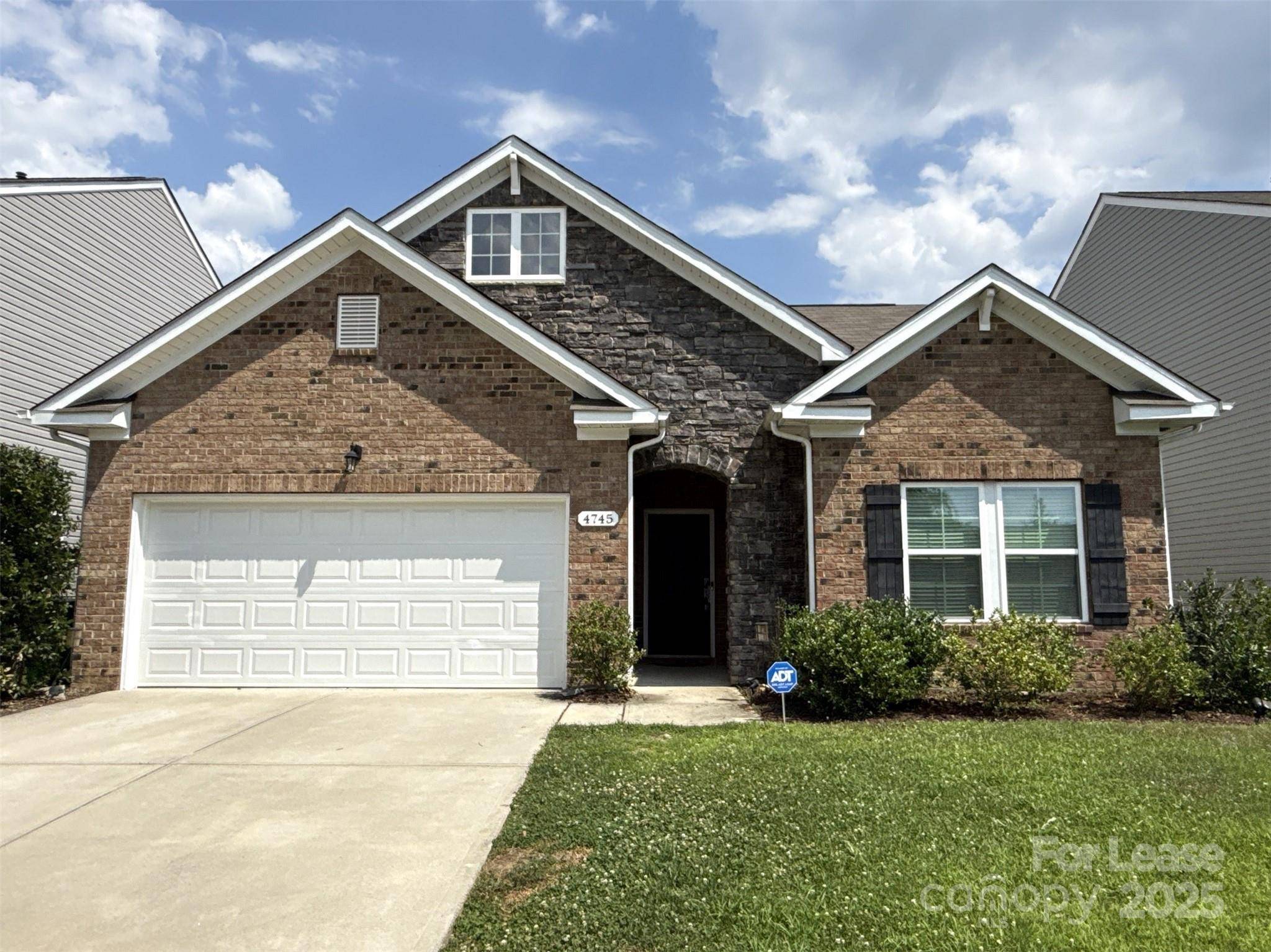 4745 Abendego RD, Charlotte, NC 28216
