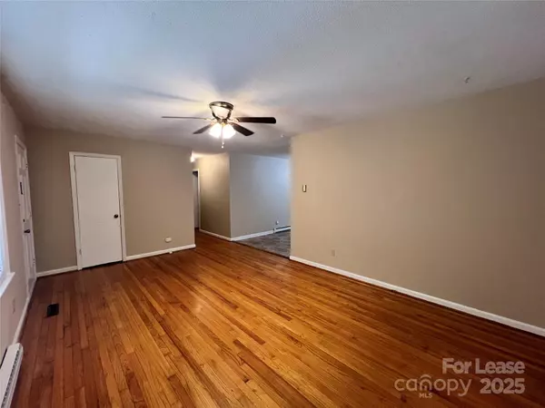 Mooresville, NC 28115,821 Brookwood DR