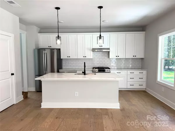 Salisbury, NC 28147,617 Autumnlight DR