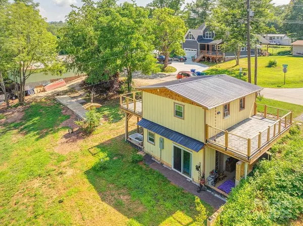 Asheville, NC 28806,151 & 153 Vinewood CIR