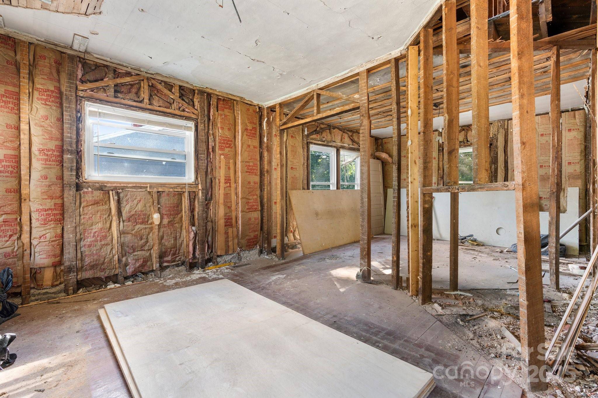 Hickory, NC 28602,242 8th Avenue DR SW