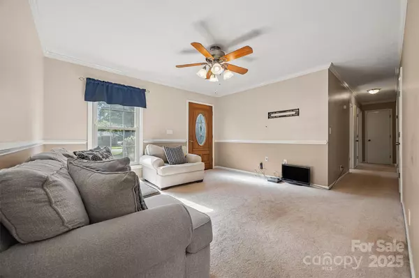 Rock Hill, SC 29732,1623 E Lakewood DR
