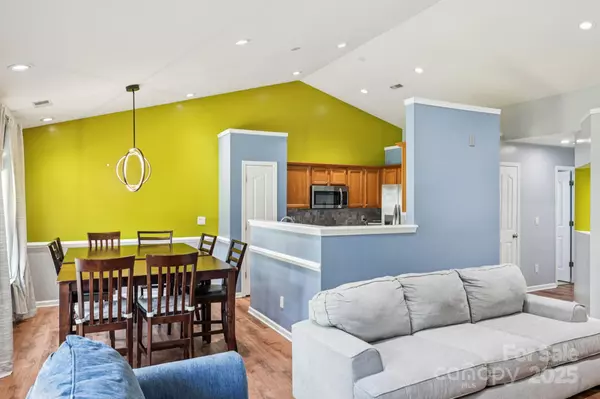 Charlotte, NC 28278,16009 Stuarts Draft CT