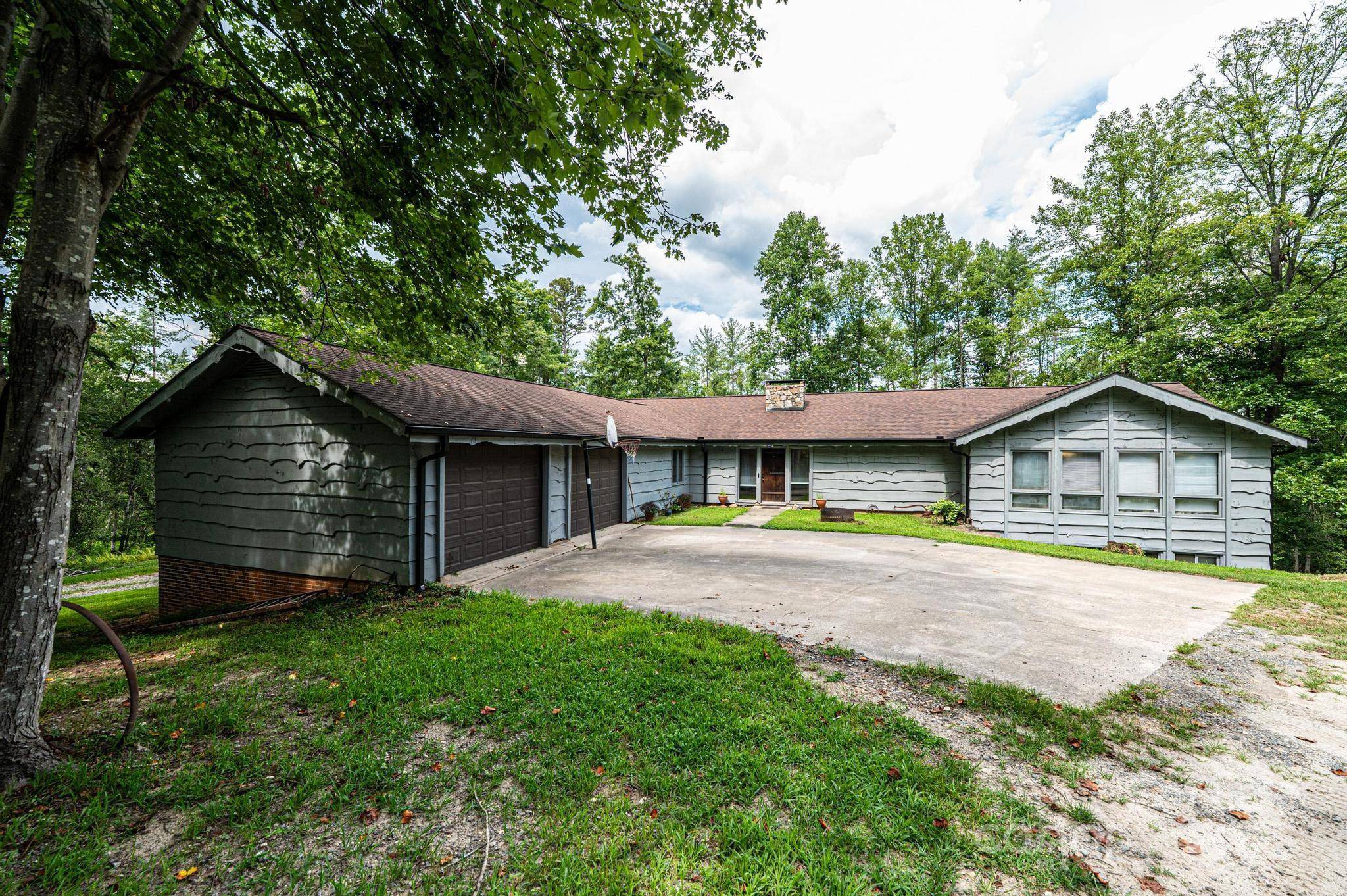 Lenoir, NC 28645,3245 Frank Martin LN