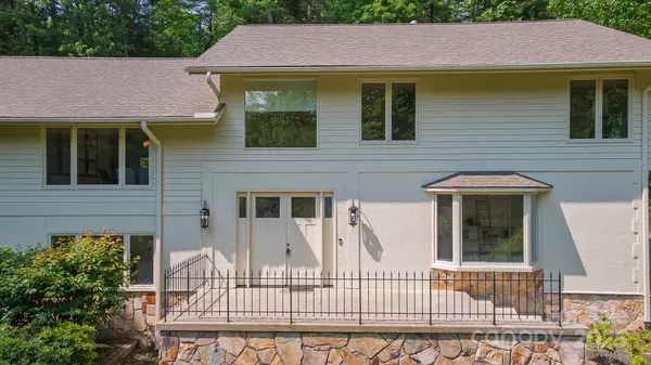 Highlands, NC 28741,54 Deer RUN