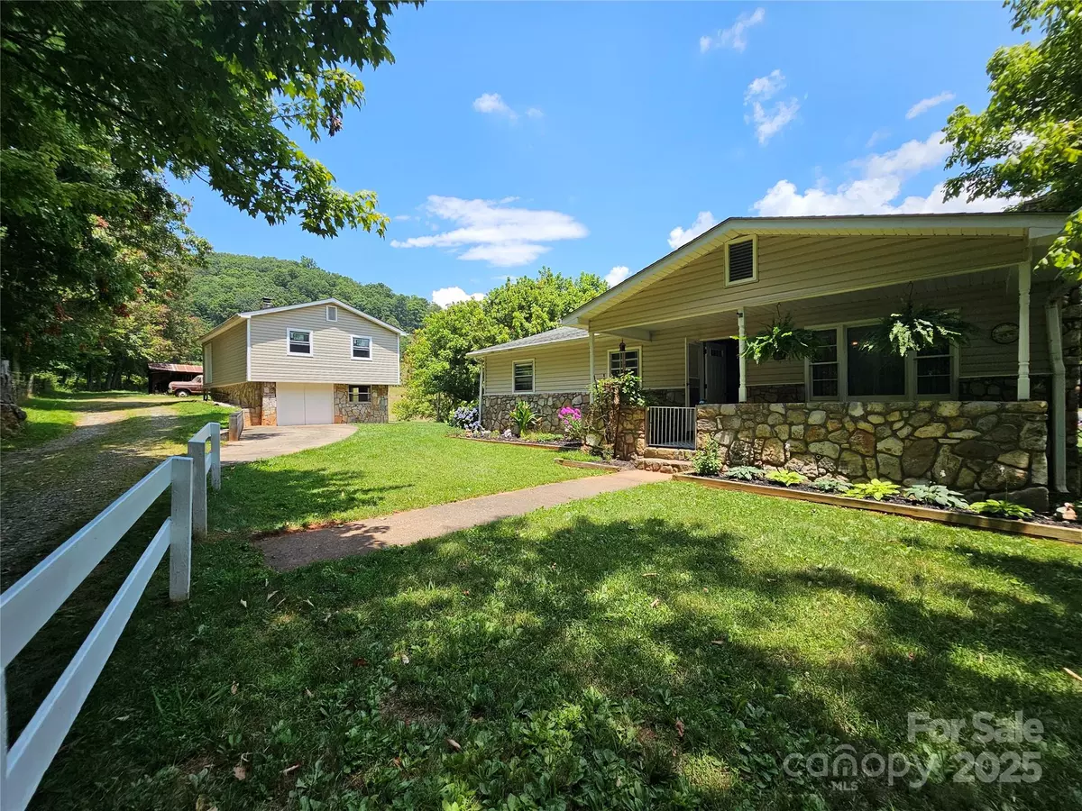 Mars Hill, NC 28754,560 Bailey Mountain RD
