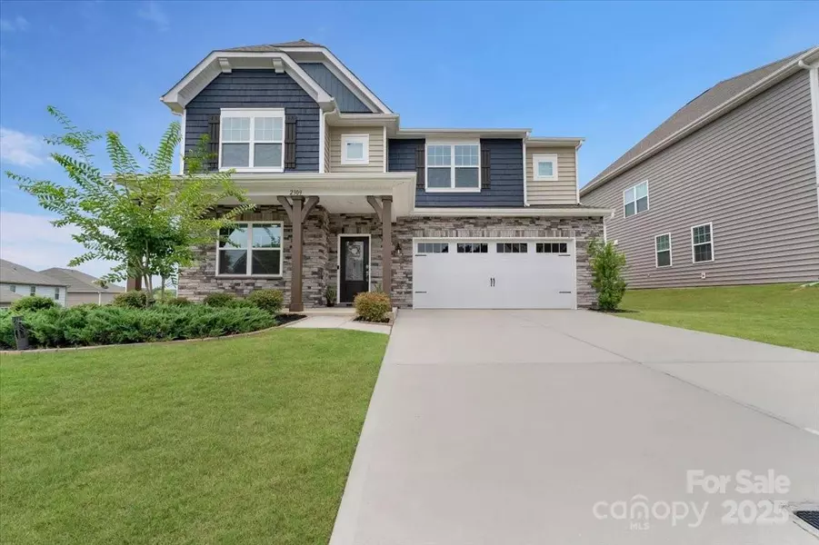 2309 Abundance LN, Waxhaw, NC 28173