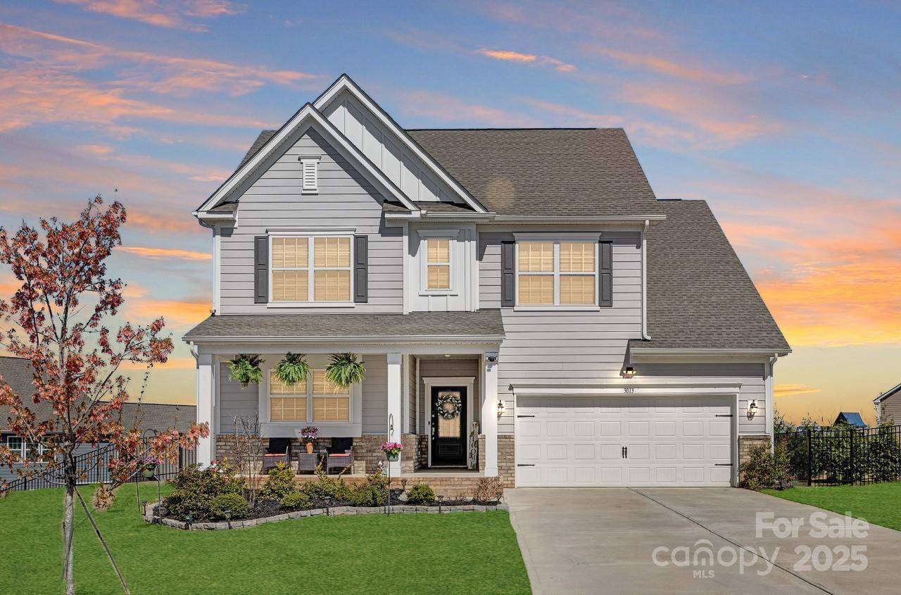 3013 Whipcord DR, Waxhaw, NC 28173