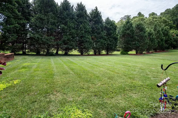 Salisbury, NC 28144,122 Hazeltine CT