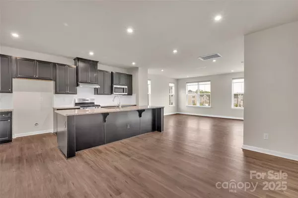 Tega Cay, SC 29708,2004 Dornoch RD