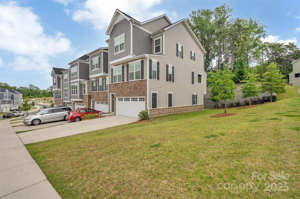 2004 Dornoch RD, Tega Cay, SC 29708