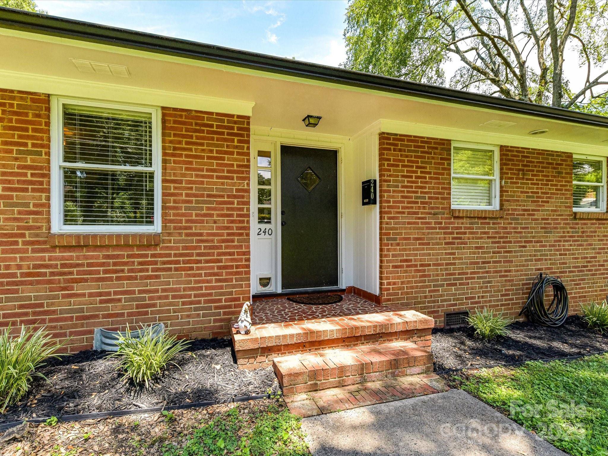 Mount Holly, NC 28120,240 Cedar LN