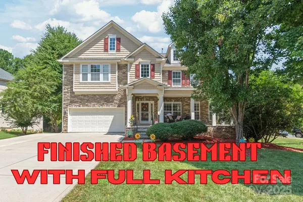 8100 Brisbin DR, Waxhaw, NC 28173