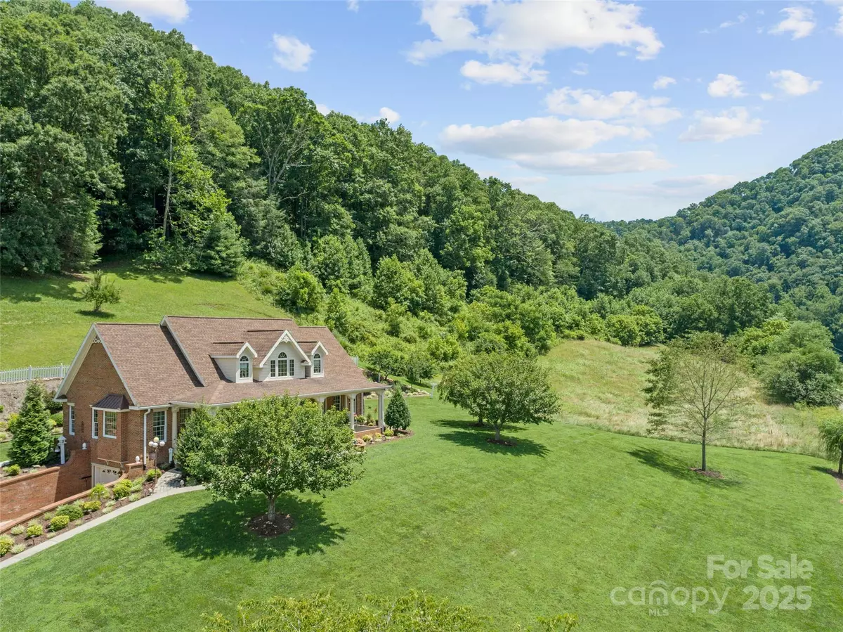 Green Mountain, NC 28740,38 Peterson LN