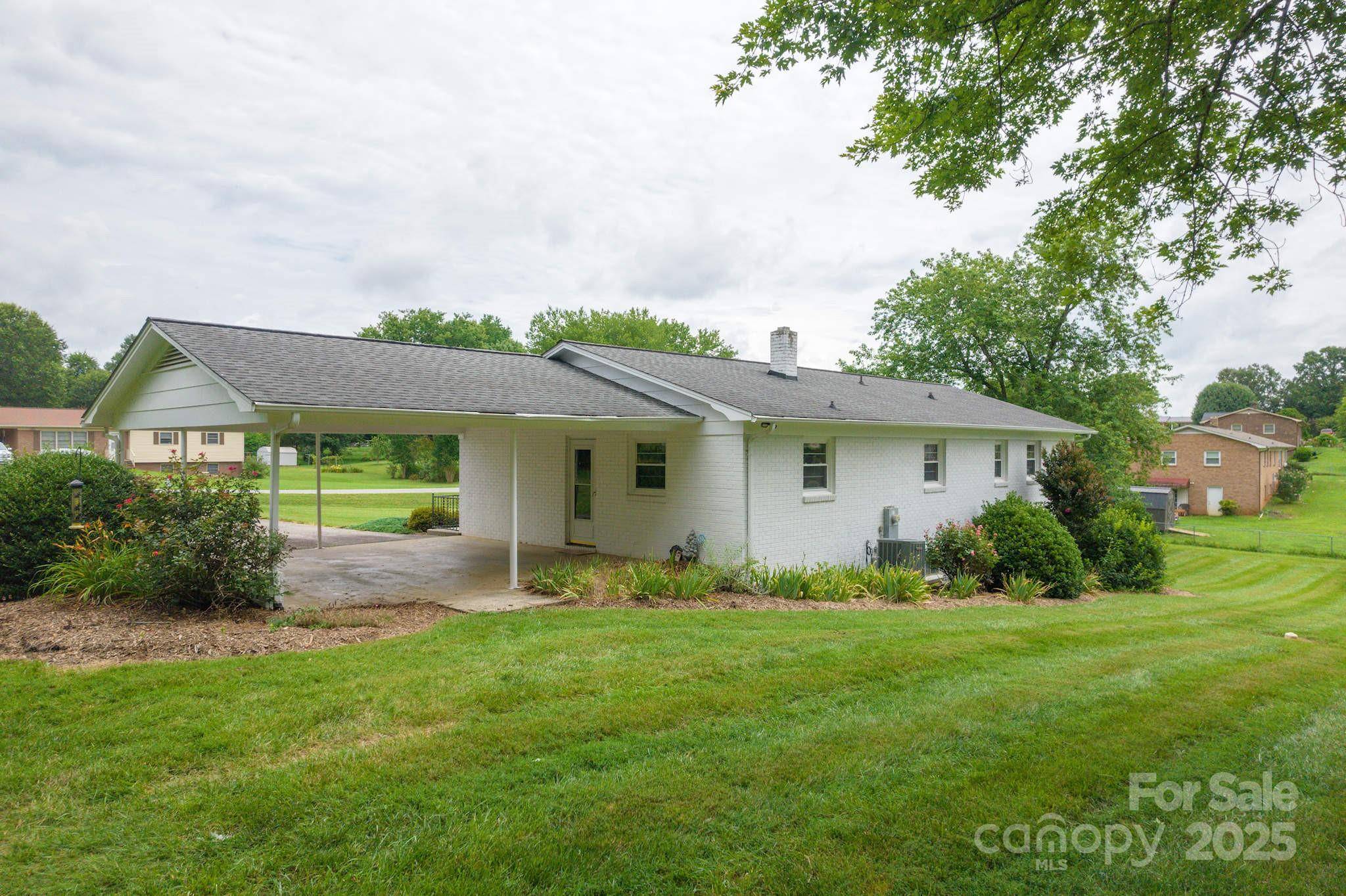 Taylorsville, NC 28681,56 Loblollie RD