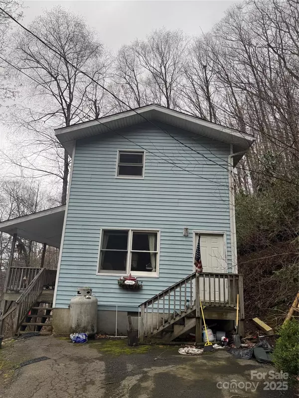 73 Francisco DR, Maggie Valley, NC 28751