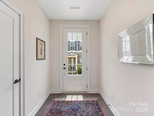 Charlotte, NC 28204,5018 Harrowsmith LN