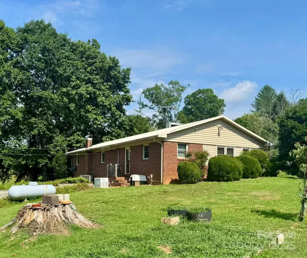 Wilkesboro, NC 28697,2852 Old Highway 60 RD