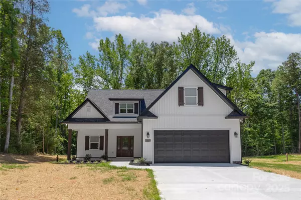 5005 Oconee DR, Stanley, NC 28164