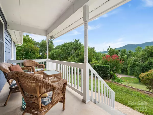 Candler, NC 28715,3 Neighborly DR