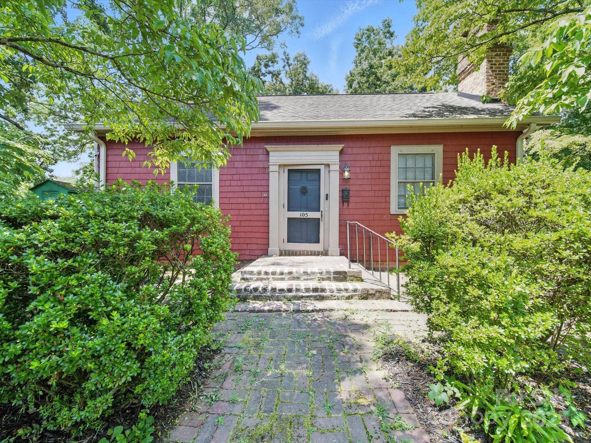 Concord, NC 28025,105 Edgewood CIR NE
