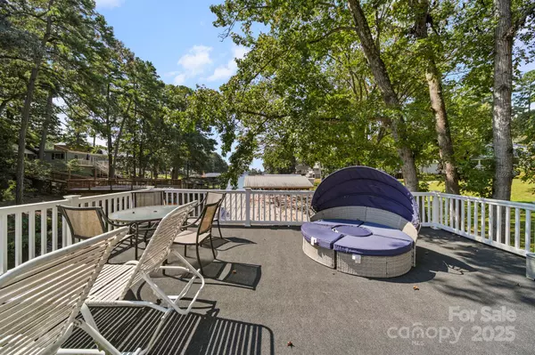 Mount Gilead, NC 27306,696 Springwood DR