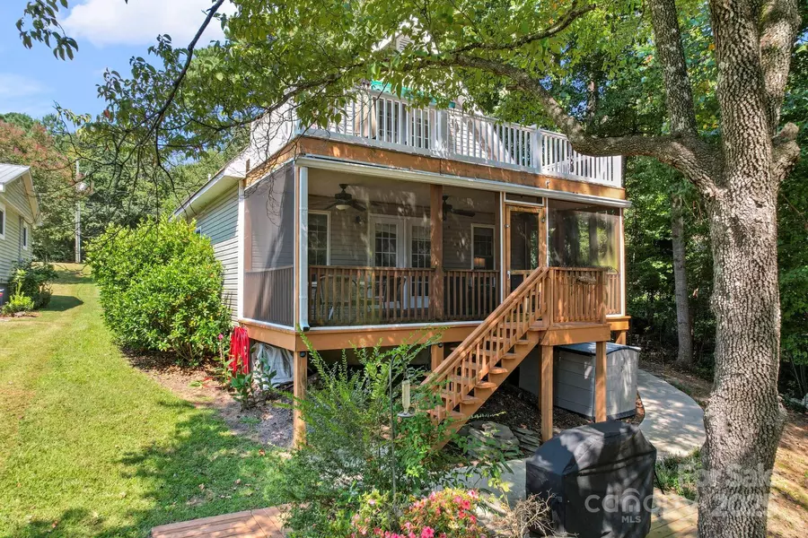 696 Springwood DR, Mount Gilead, NC 27306