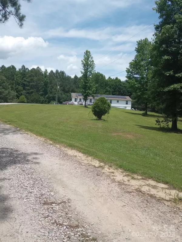 3108 Leon DR, Blackstock, SC 29014