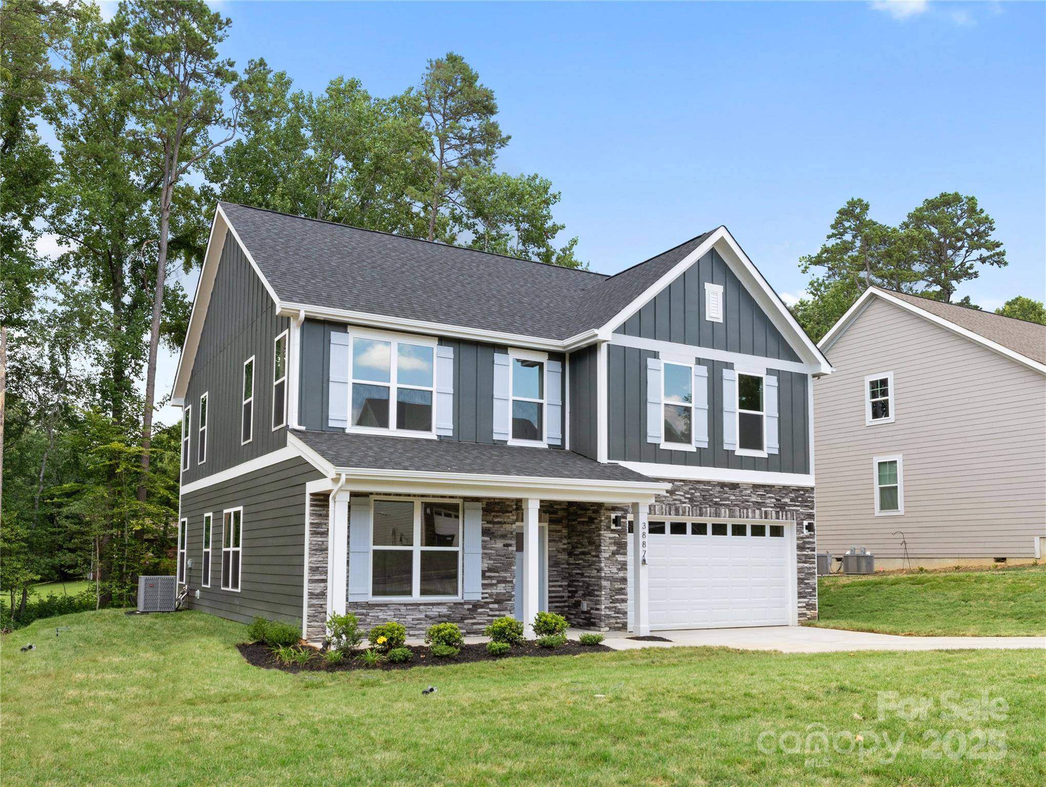 Hickory, NC 28601,3887 12th ST NE