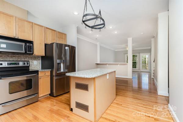 Charlotte, NC 28208,769 Grandin RD